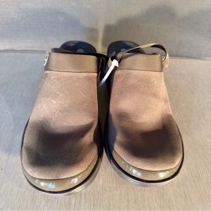Bezees Clog Shoe with Back Strap
